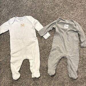 Burt's Bees Baby White and Gray One Piece Footies